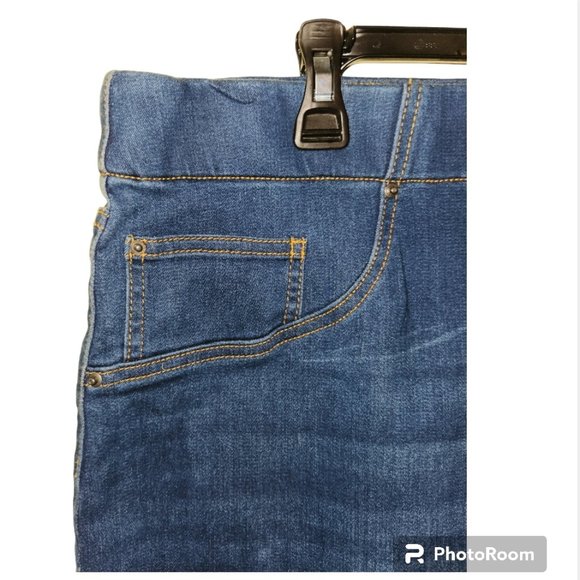 Women's Sag Harbor Capris - Size 5X NWT - Finished Hem - Picture 3 of 7